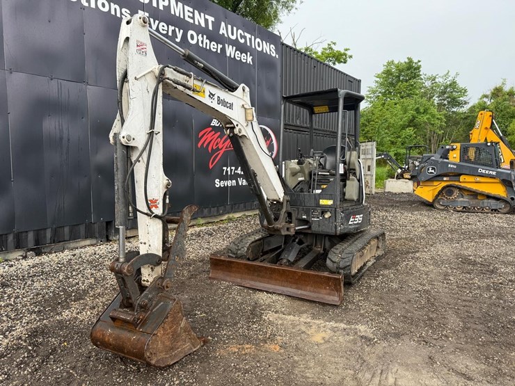 2019-bobcat-e35-image-7