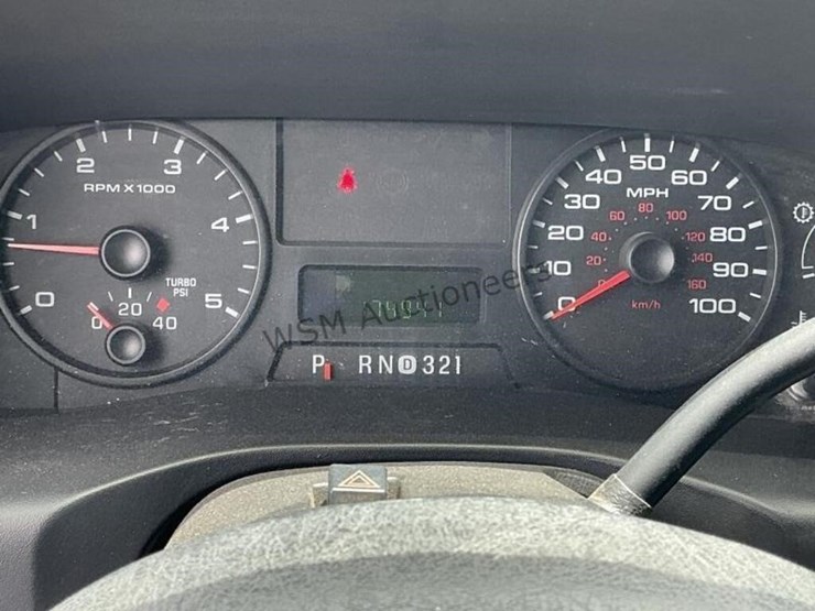 2007-ford-f550-image-17