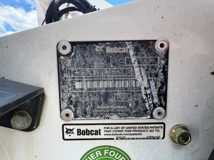 2016-bobcat-t740-image-30