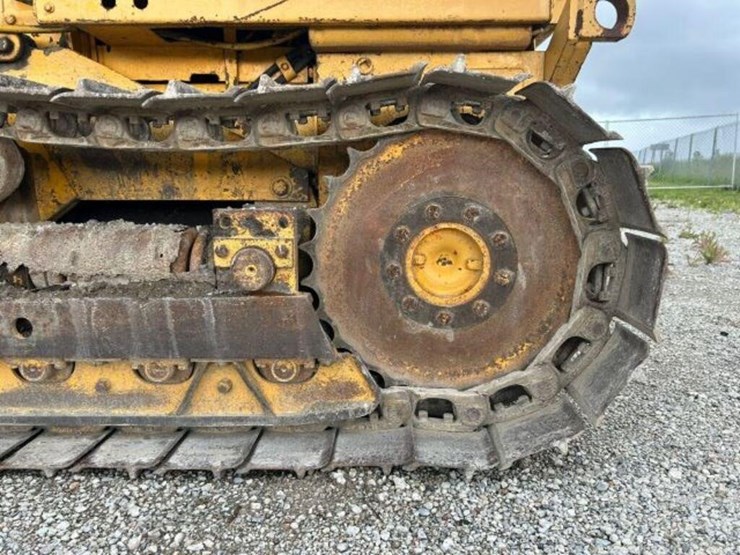 1985-john-deere-450e-image-44