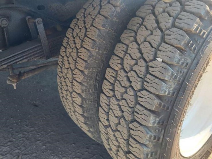 2009-ford-e450-image-82
