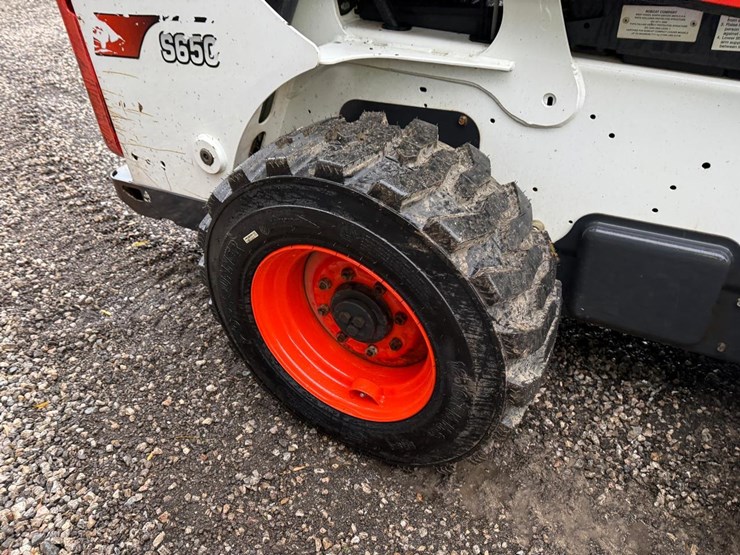 2018-bobcat-s650-image-13