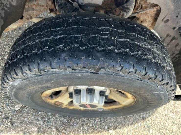2010-gmc-2500hd-image-54