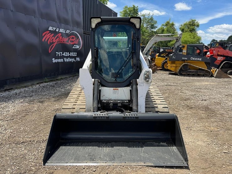 2016-bobcat-t740-image-9
