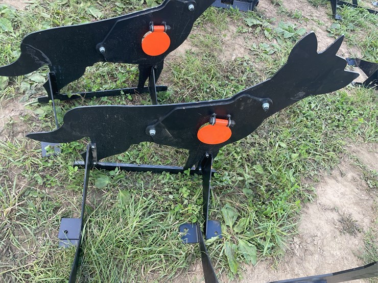 pabreak-coyote-shaped-reactive-shooting-target-image-2