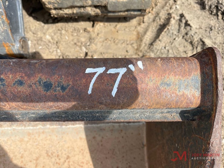 deere-331g-image-5