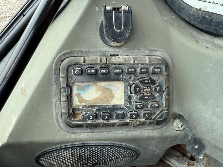 bobcat-t870-image-21