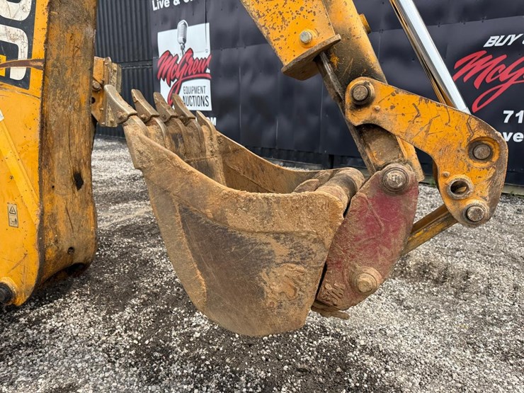 jcb-3cx14-image-16