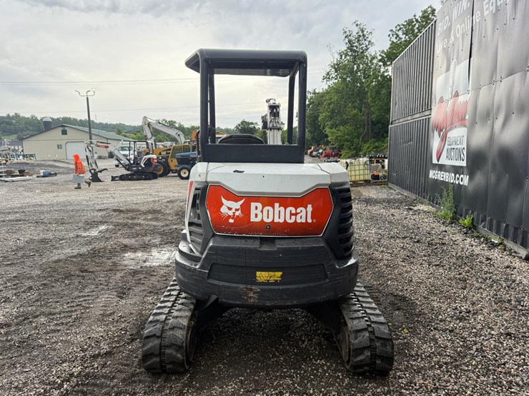 2019-bobcat-e35-image-3