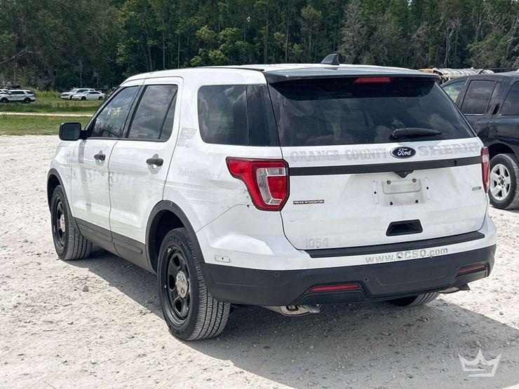 2018-ford-explorer-image-4