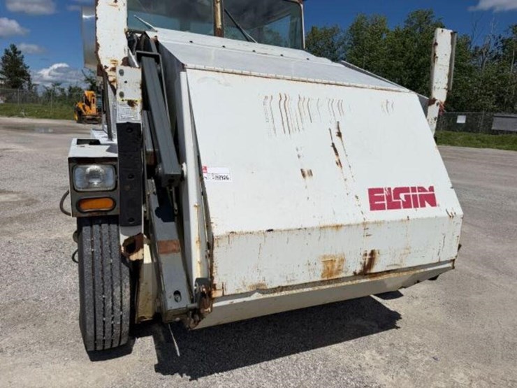 elgin-pelican-s-image-26