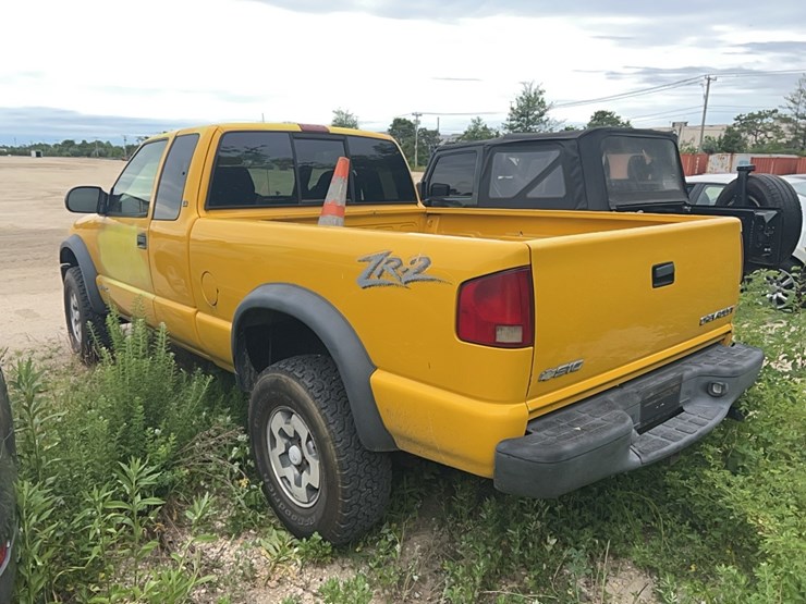 2003-chevrolet-s10-image-4