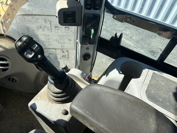 2018-volvo-l70h-image-21
