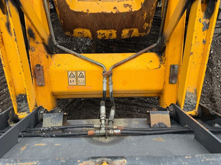 jcb-3cx14-image-10