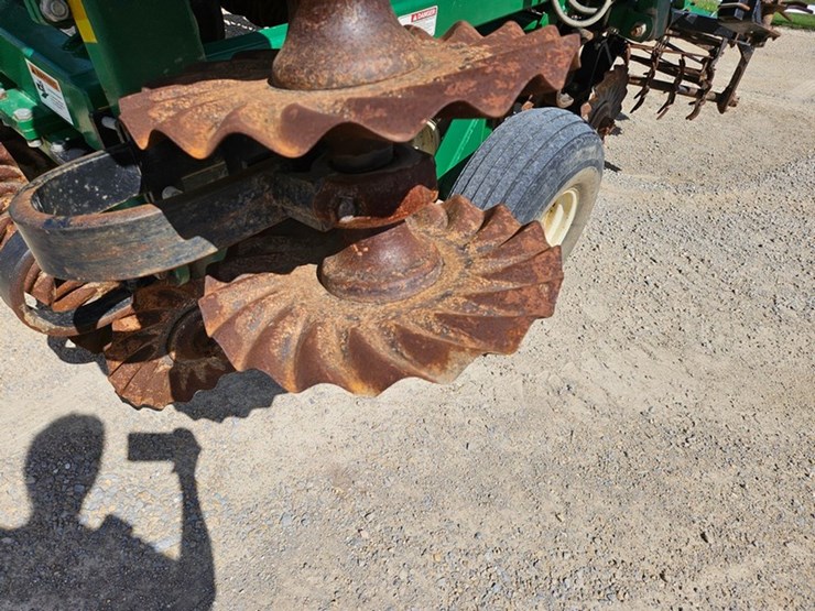 great-plains-3000tt-image-27