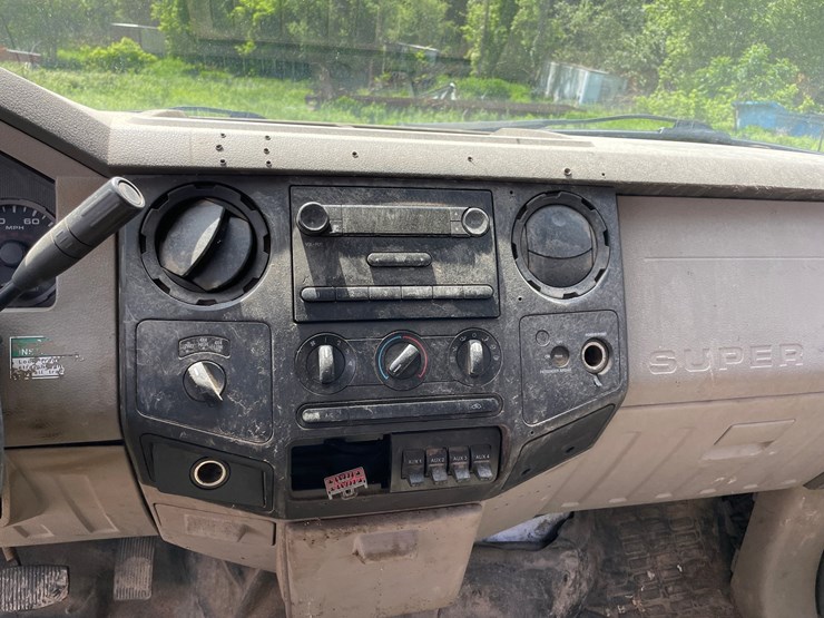 2008-ford-f350-image-31