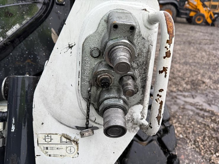 bobcat-s570-image-11