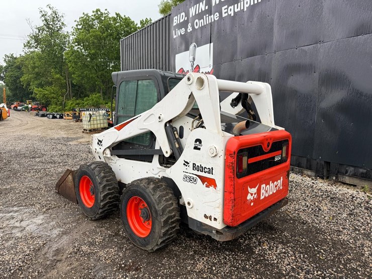 2018-bobcat-s650-image-2