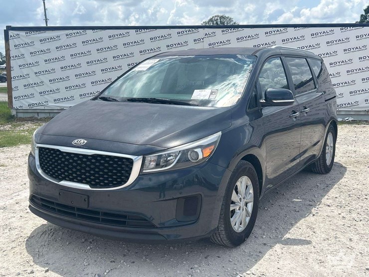 2017-kia-sedona-image-1