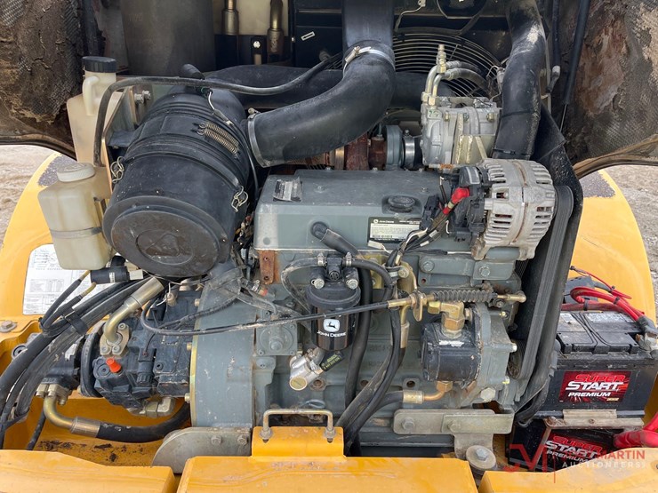 deere-244j-image-11