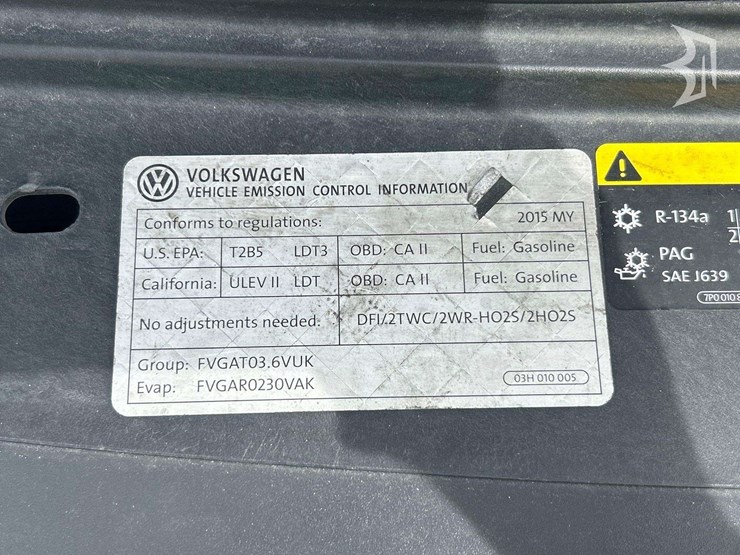 2015-volkswagon-touareg-awd-suv-image-10