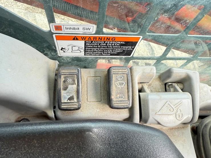 2020-kubota-svl95-2s-image-27
