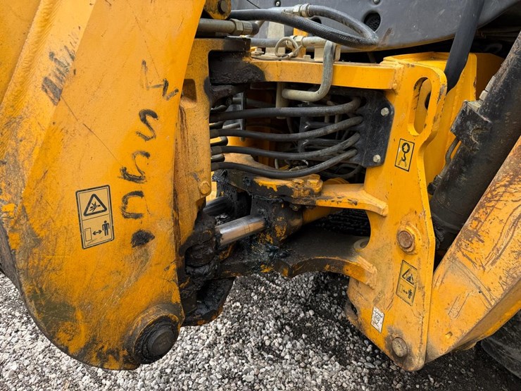 jcb-3cx14-image-14