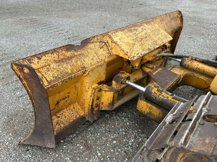 1985-john-deere-450e-image-31