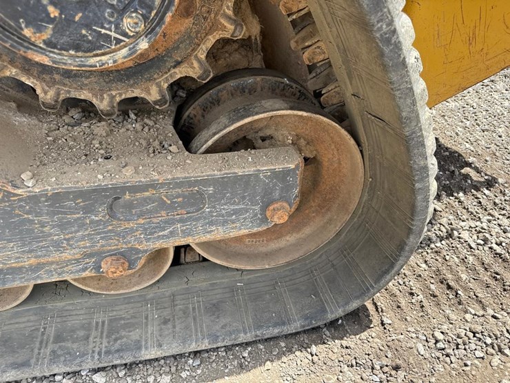 deere-333g-image-16