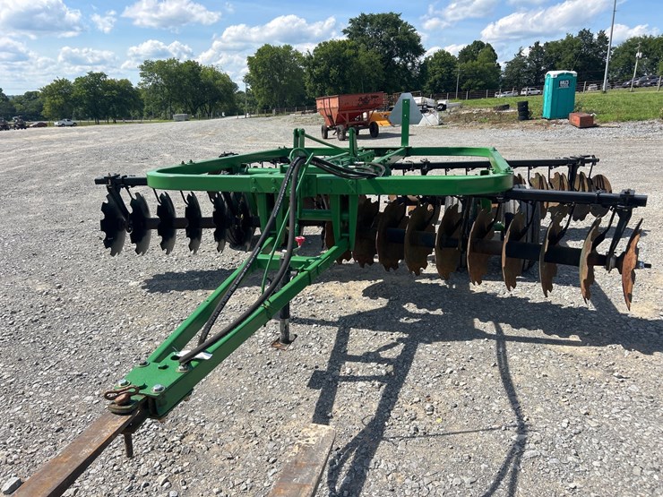 john-deere-210-image-8