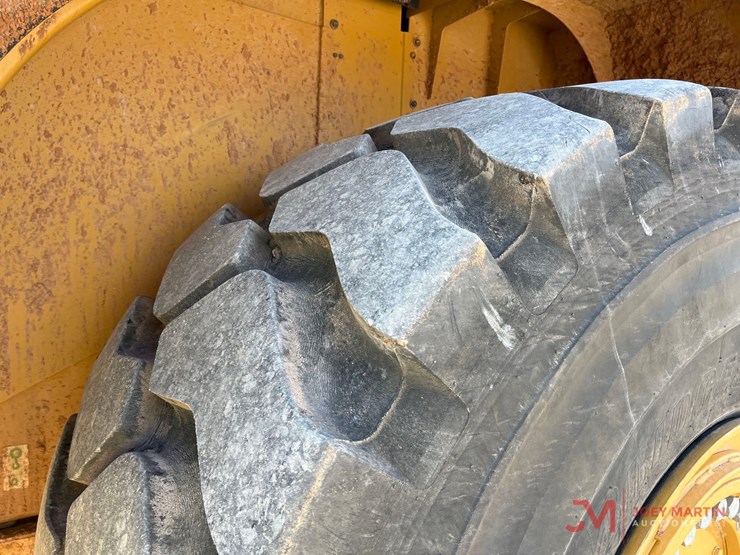 2021-caterpillar-980m-image-12