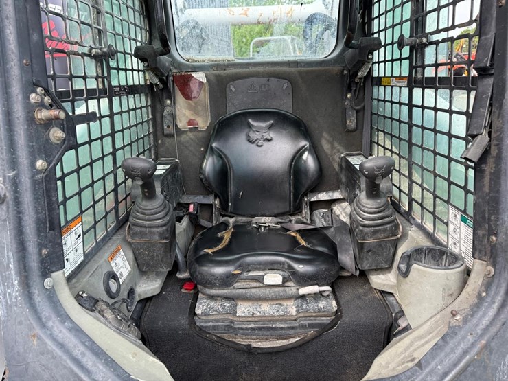 bobcat-t870-image-20