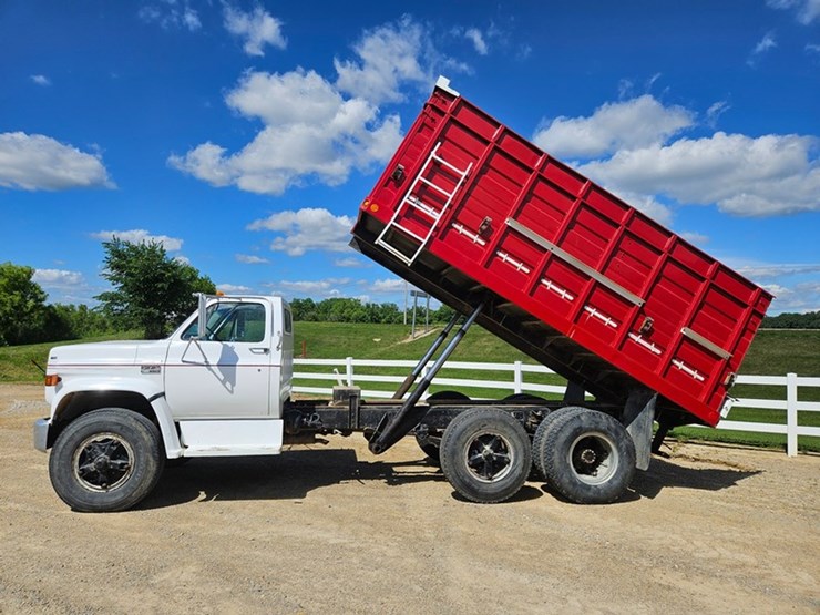 1979-gmc-7000-image-16