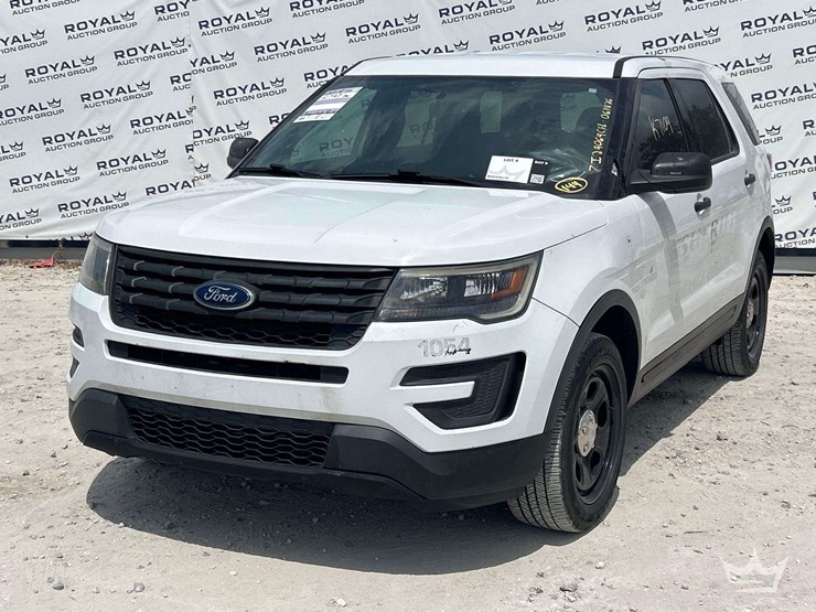 2018-ford-explorer-image-1