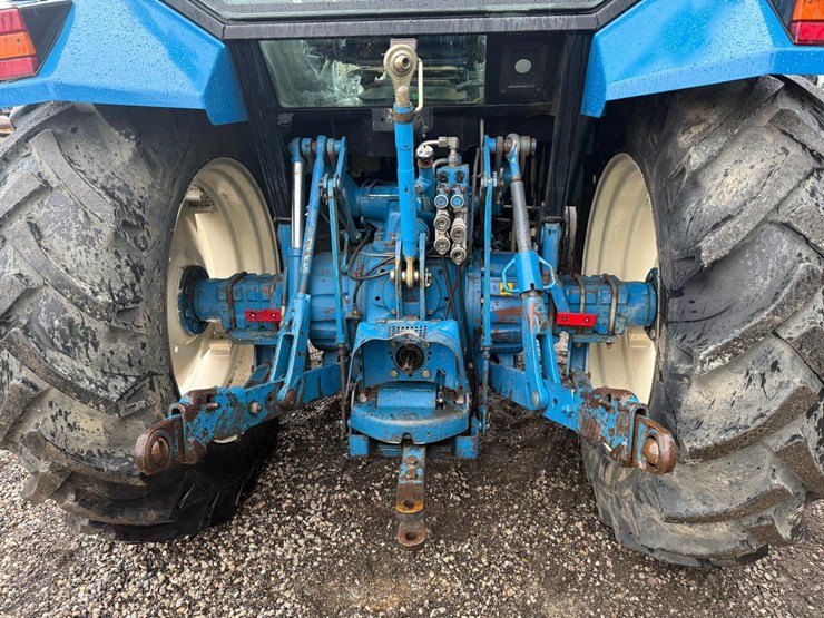 ford-7740-image-12