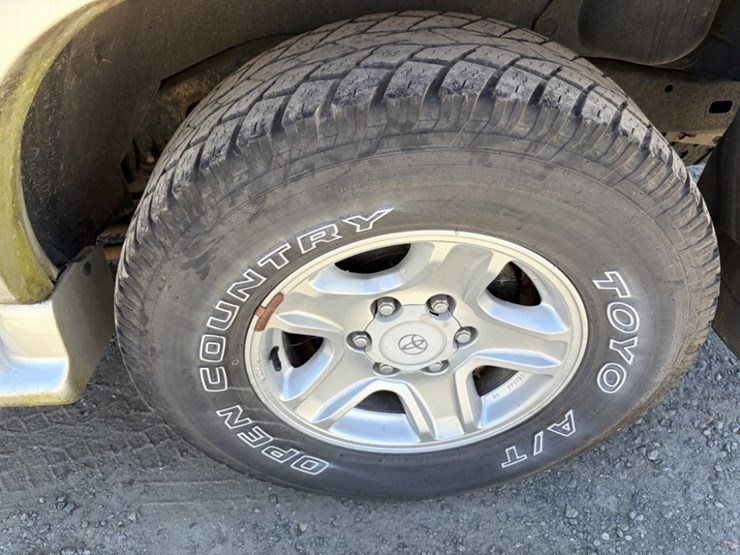 2001-toyota-4-runner-image-17