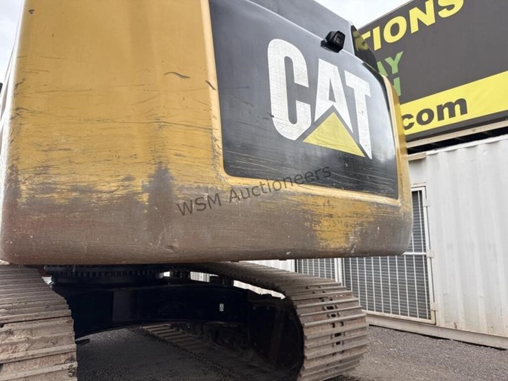 2013-caterpillar-349el-image-41