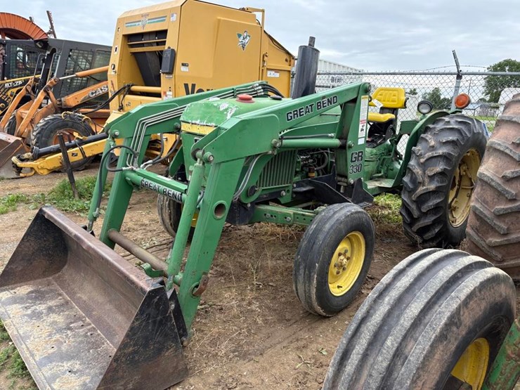 john-deere-2040-image-19