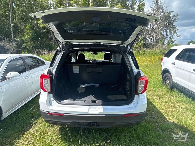 2020-ford-explorer-image-6