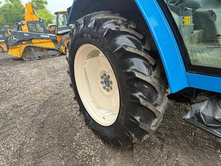ford-7740-image-11