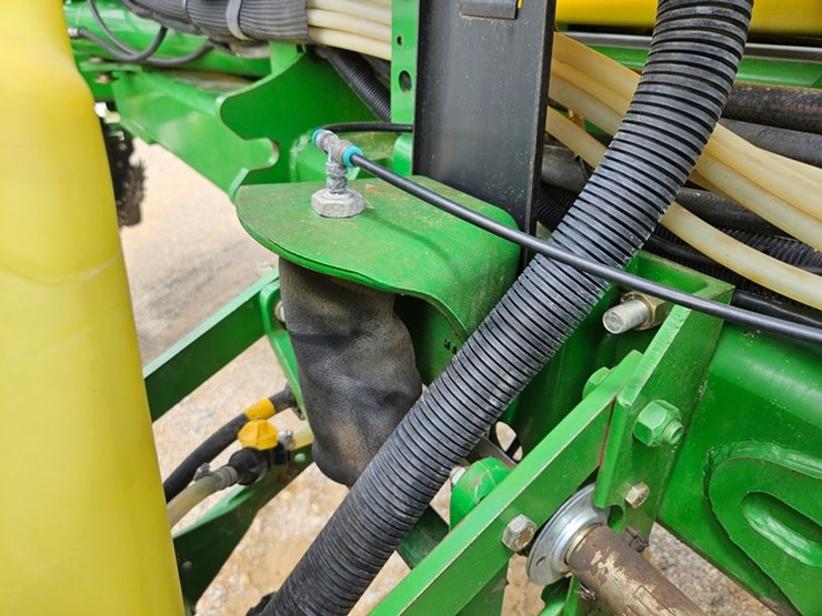 john-deere-1770-image-37