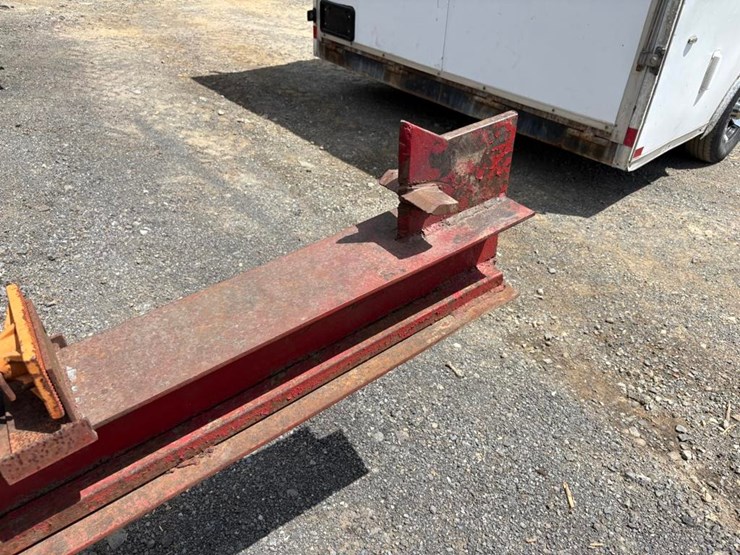 log-splitter-image-4