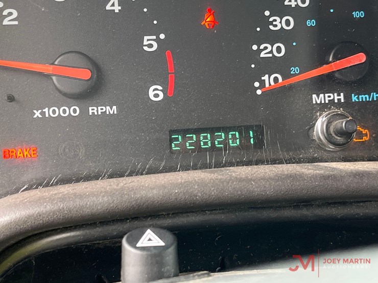 2002-jeep-wrangler-sport-image-13