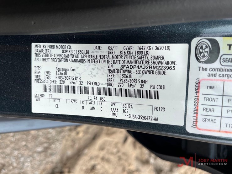 2011-ford-138-image-14