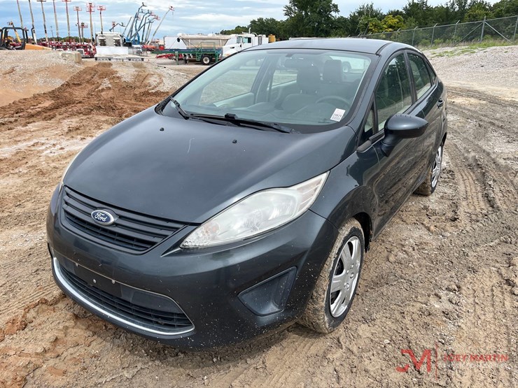 2011-ford-138-image-4