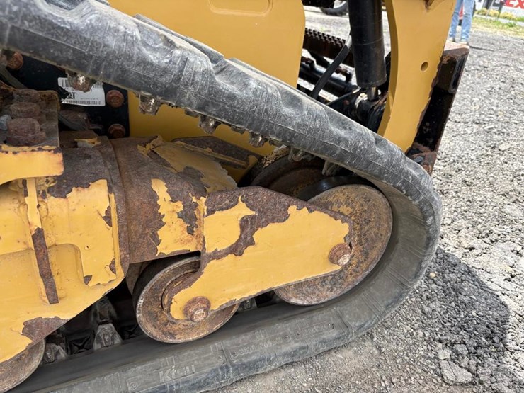 caterpillar-249d3-image-12