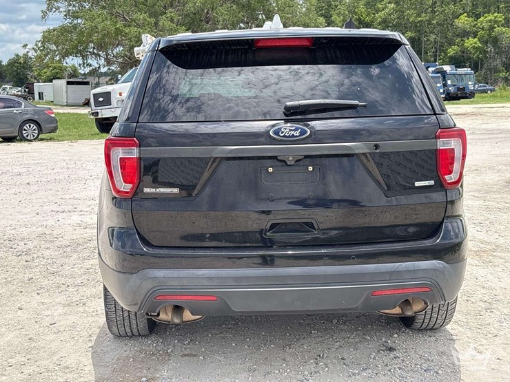 2017-ford-explorer-image-20