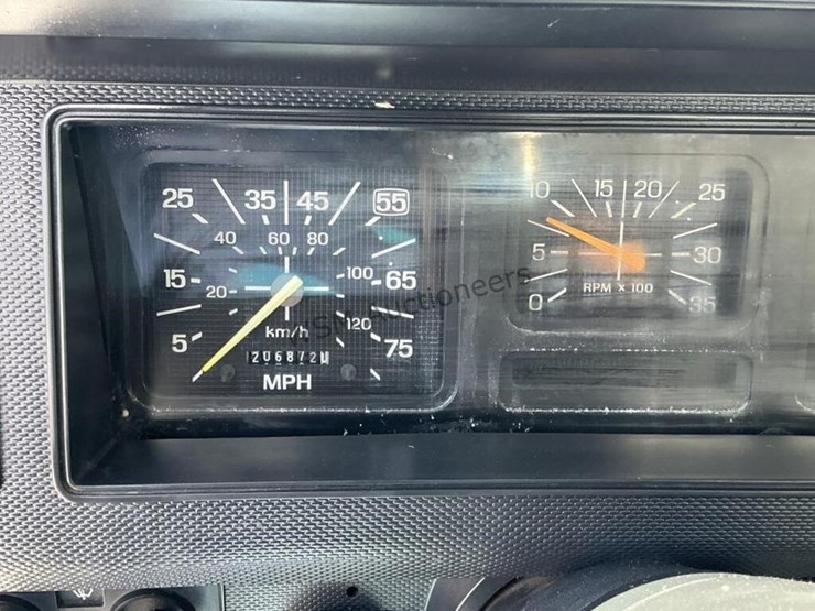 1996-ford-f800-image-20