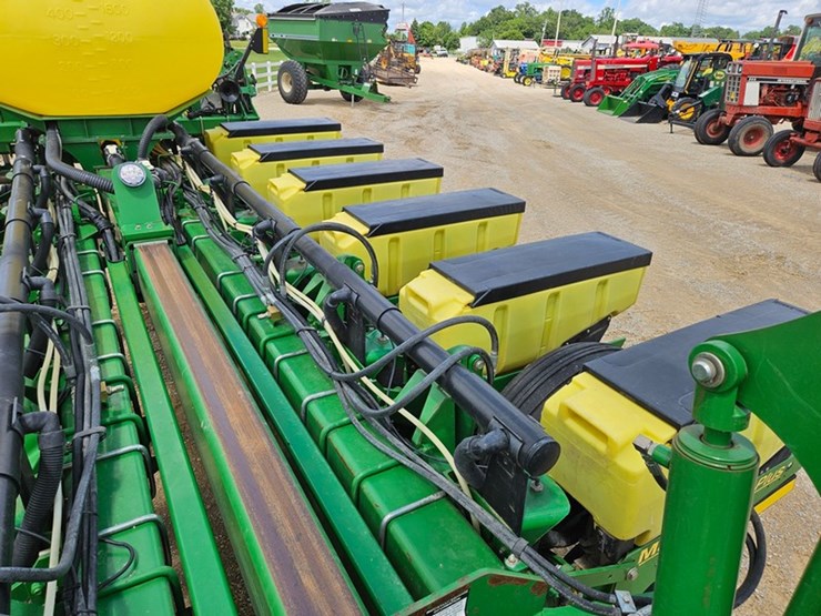john-deere-1770-image-18