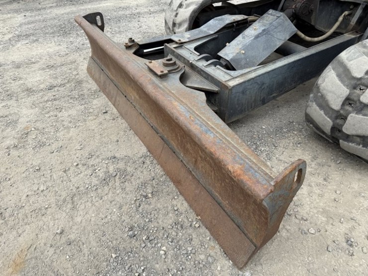 2014-kubota-kx080-4-image-14
